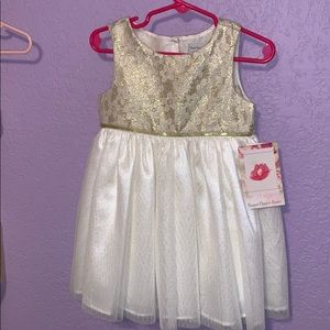 Light gold & ivory dress (24m)